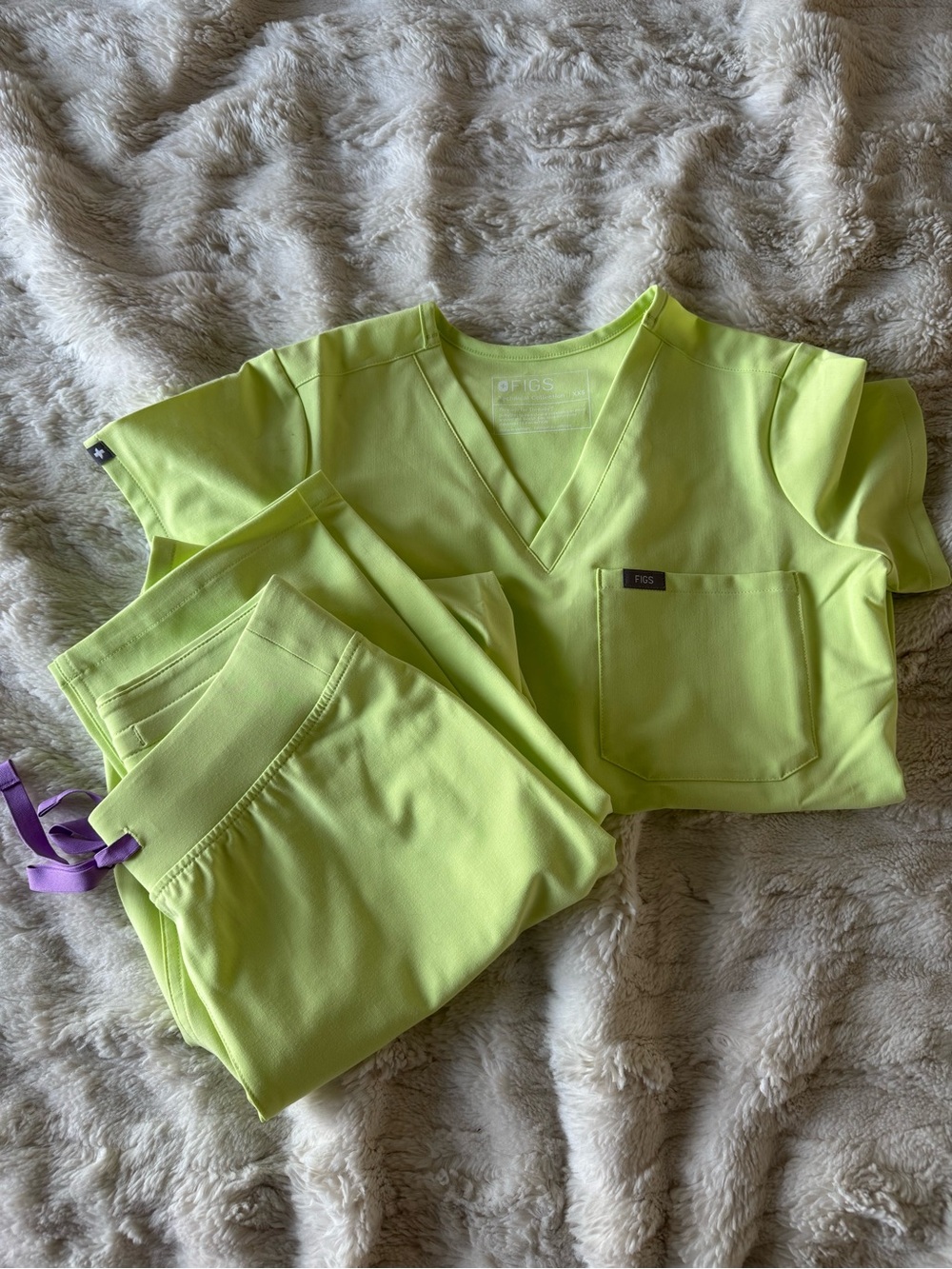 Figs XXS Sea Mist green scrubs set - NWOT - never worn - Livingston & Catarina
